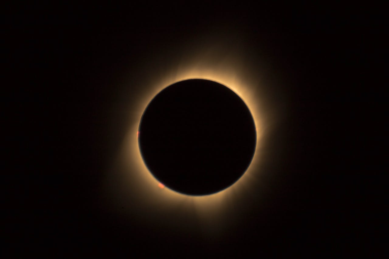 Crafting Captivating Headlines: Your awesome post title goes here A captivating view of a solar eclipse highlighting the glowing corona in a dark sky.
